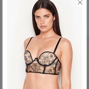 NWT VS Bra - Floral Embroidered Bra! 34C